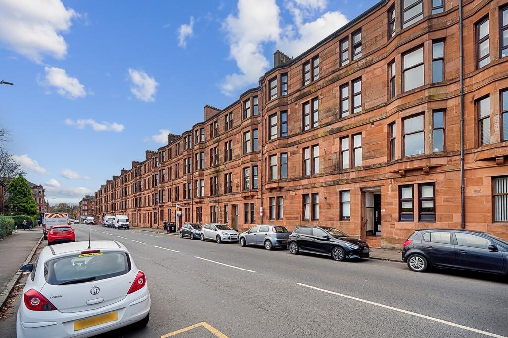 Main image of property: Holmlea Road, Flat 2-2, Cathcart, Glasgow, G44 4AB