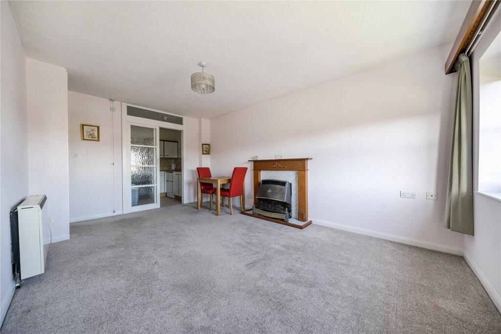 Apartment in London, Coney Hall - View 2