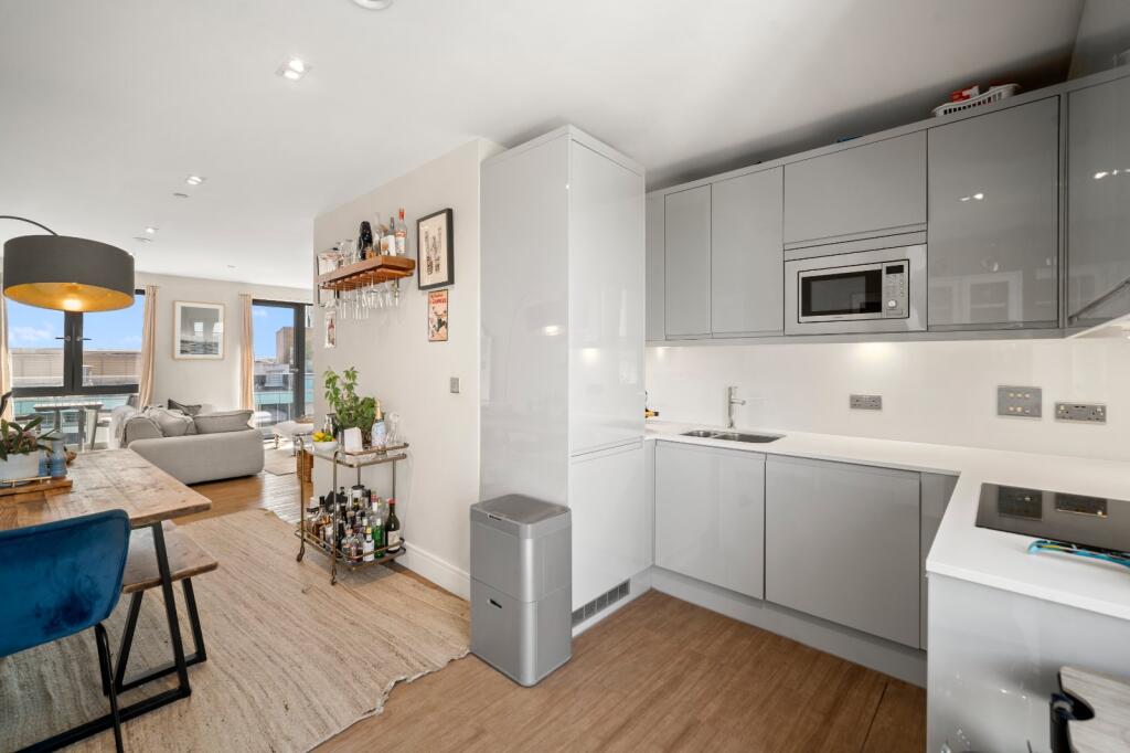 Apartment in London - View 4