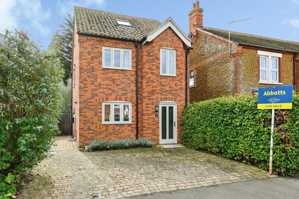 3-bed detached on Neville Road, Heacham, King's Lynn, Norfolk, PE31, £350,000