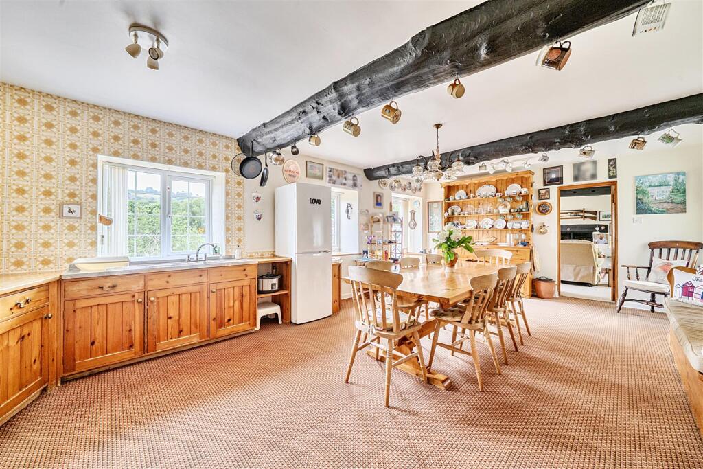 House in Dorchester - View 3