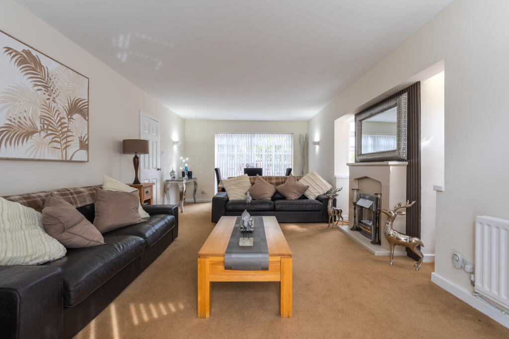House in Dudley - View 5