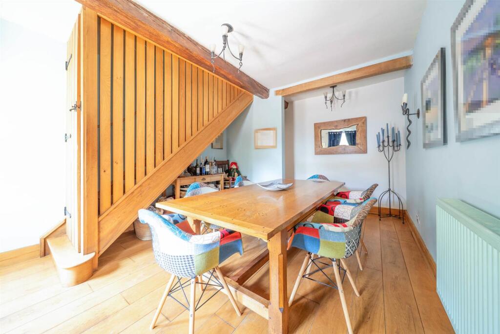 House in Worcester - View 3