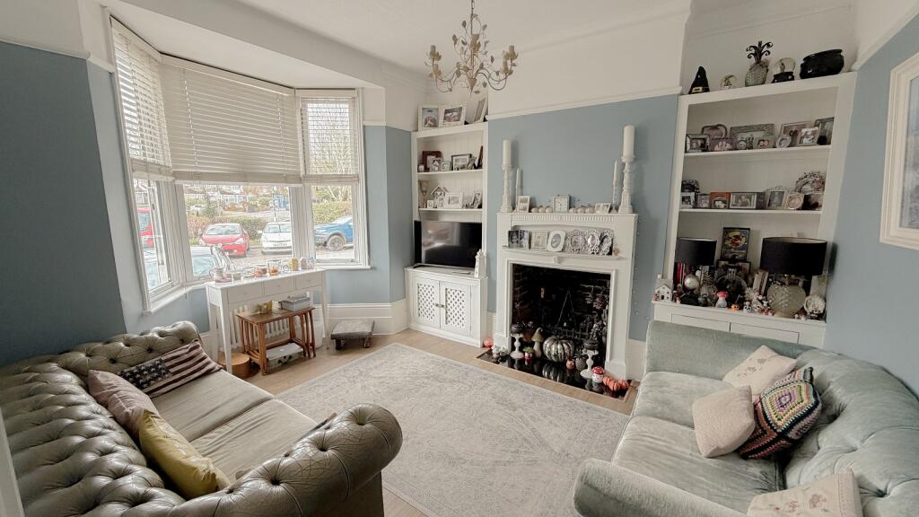 West Street, Carshalton, Surrey. SM5 photo 2