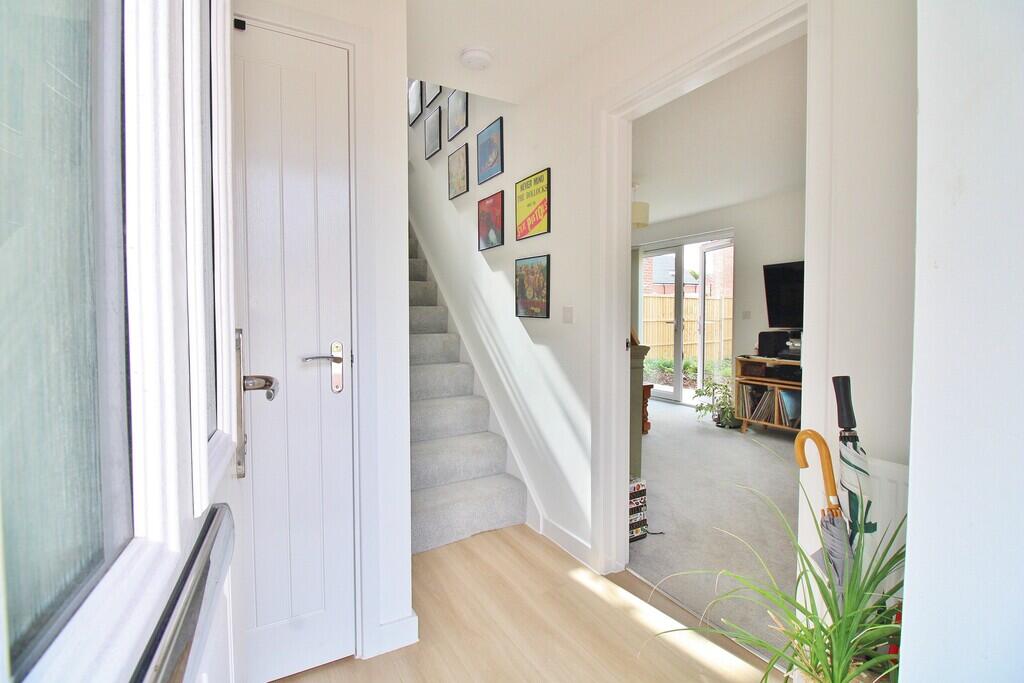 House in Portsmouth - View 5