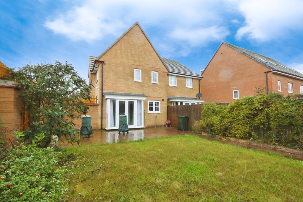 Moorhouse Drive, Thurcroft, Rotherham, South Yorkshire, S66 photo 2