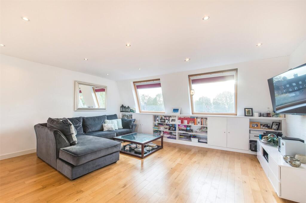 Apartment in London - View 3