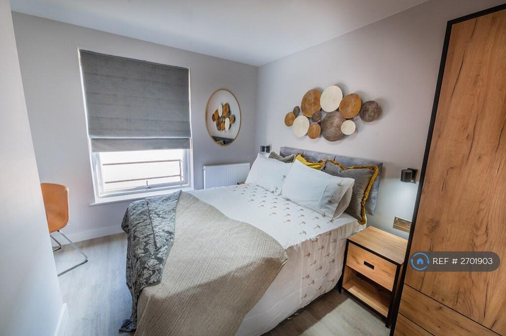 Main image of property: Chatham Street, Reading, RG1