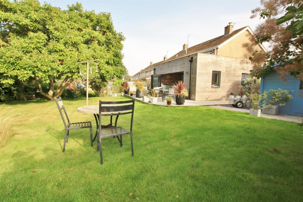 25, Berryfield Road, Bradford-On-Avon photo 2