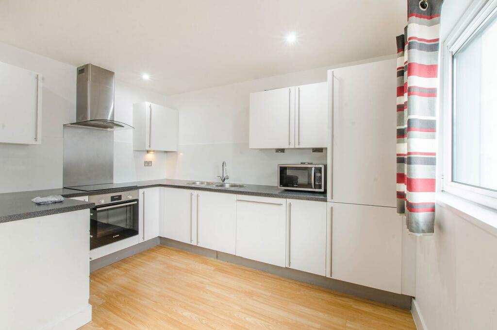 Apartment in London, Gallions Reach - View 4