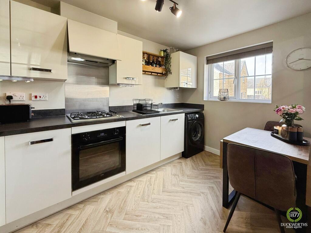 House in Burnley, Pike Hill - More