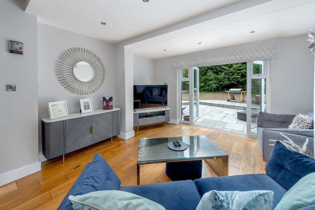 House in Taunton, Dowslands - View 5