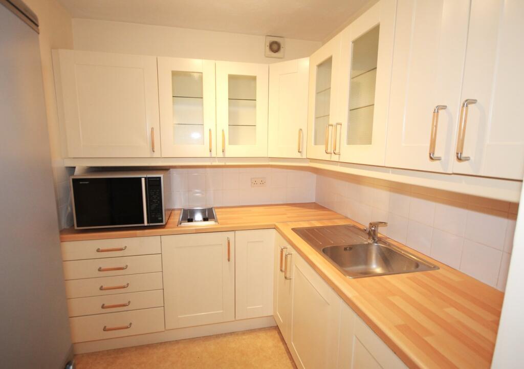 Montague Lodge, 95 Rectory Road, Beckenham, BR3 photo 4