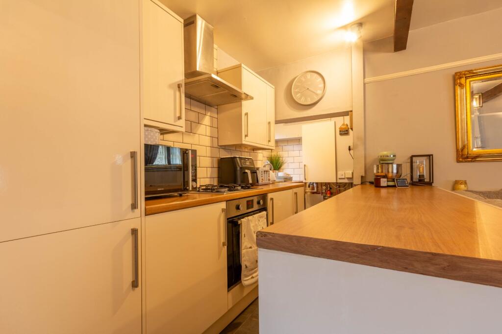 House in Bradford, Wilsden Hill, Wilsden - View 4