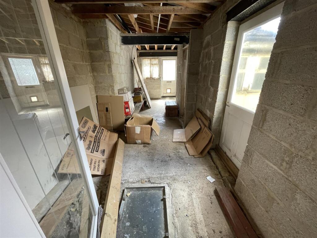 House in Broadwindsor, Netherhay - View 4