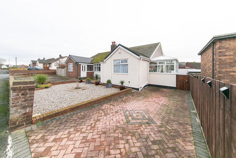 2-bed bungalow on No. 27, Parksway, Knott End-on-Sea, Lancs FY6 0DB, £194,950