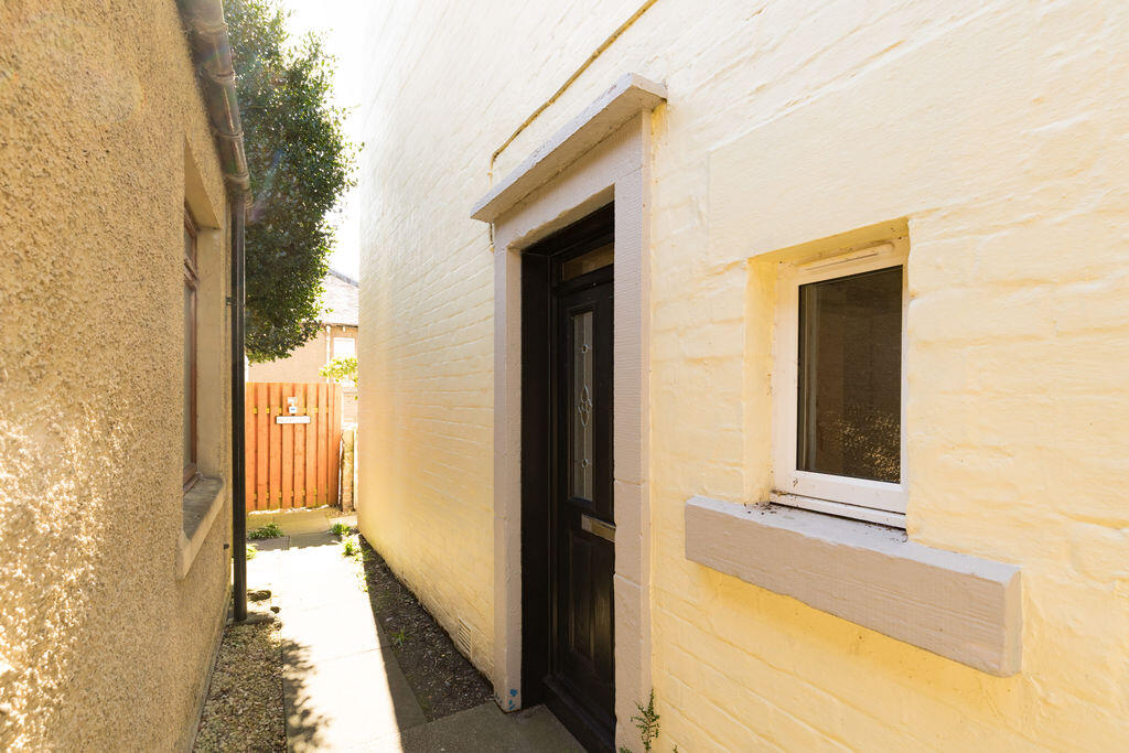 Main image of property: 3 High Street, Peebles, EH45 8AG