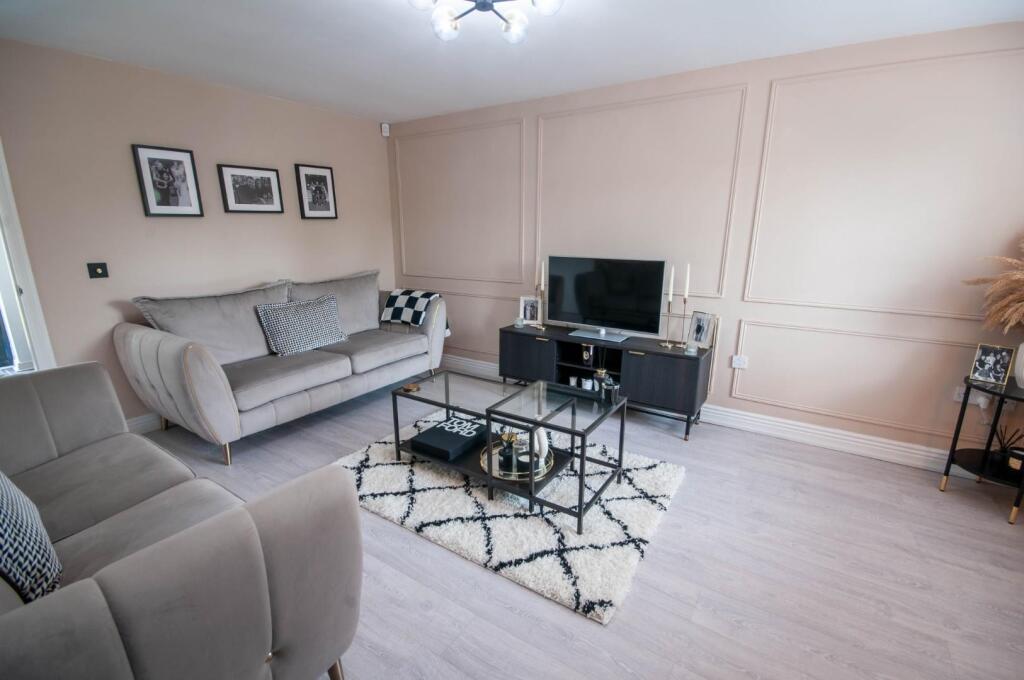 House in Bury, Outwood Gate - View 3