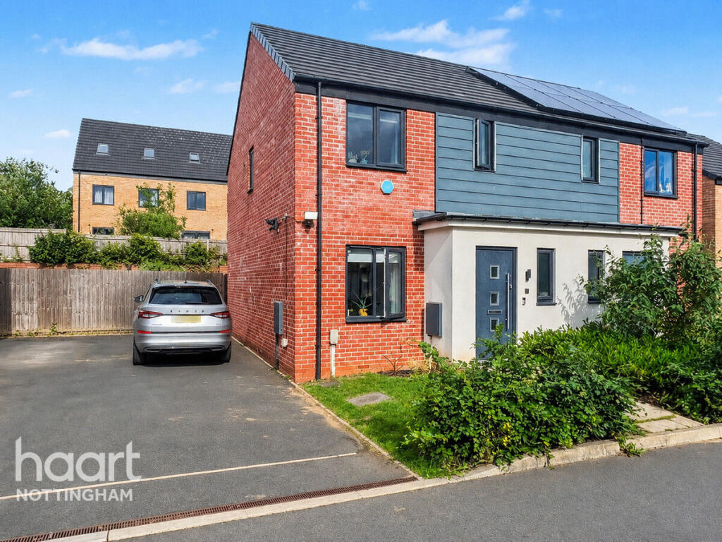 3-bed semi-detached on Sandfield Road, Radford, £270,000