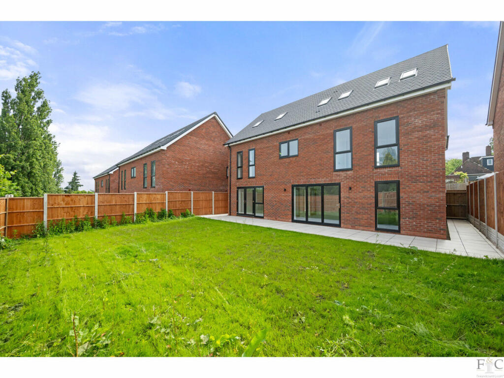 Main image of property: Cleves Gardens, Leicester, LE2