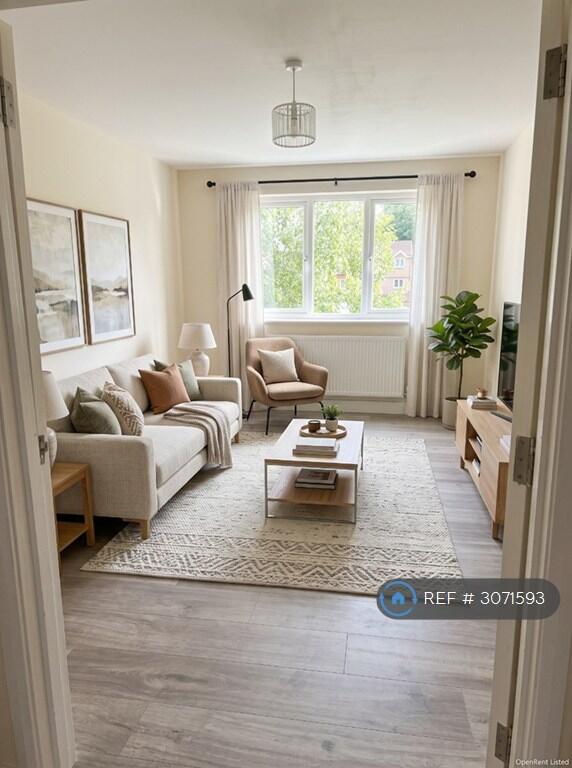 Apartment in Enfield - View 3