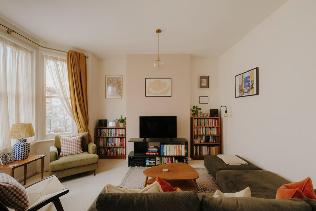 Southwater Road, St. Leonards-on-Sea photo 2