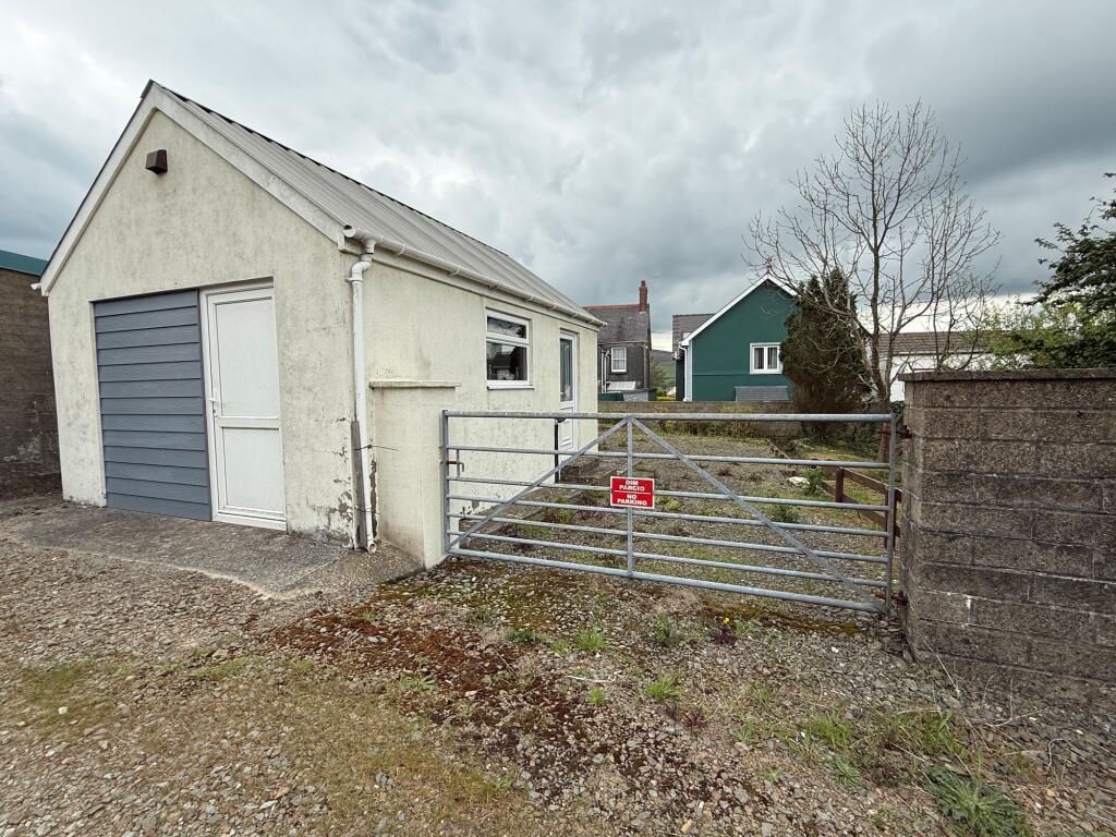 Main image of property: Garage and Land to west of Ty Shamrock, (adj to Bro Preseli), Crymych