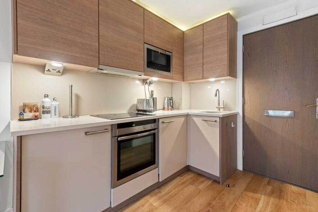 Studio flat for rent