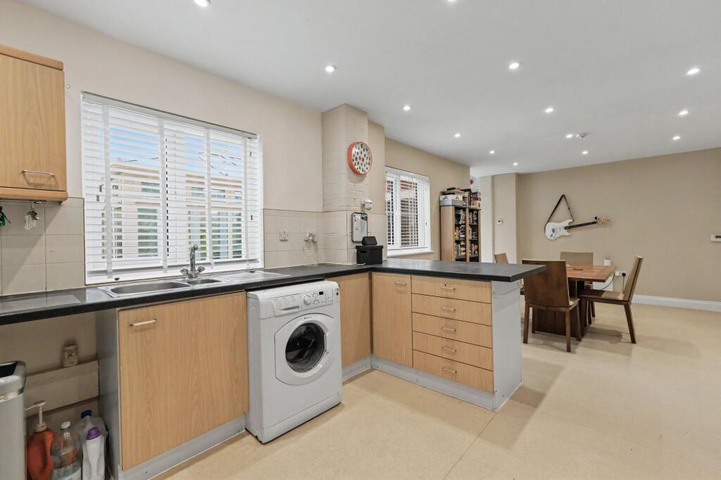 Todenham Road, Moreton-In-Marsh, GL56 photo 3