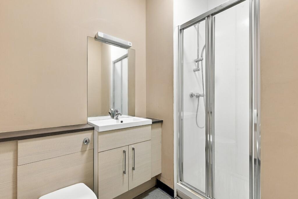 Apartment in York - View 5