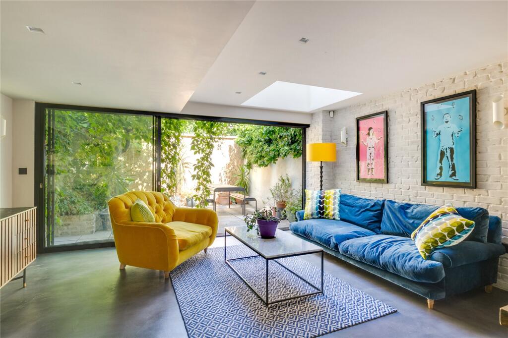 Chalcot Road, Primrose Hill, London, NW1 photo 2