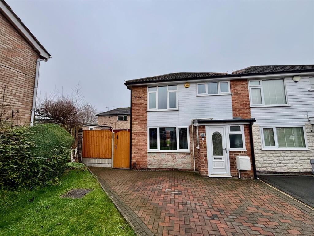 Main image of property: Links Close, Sinfin, Derby