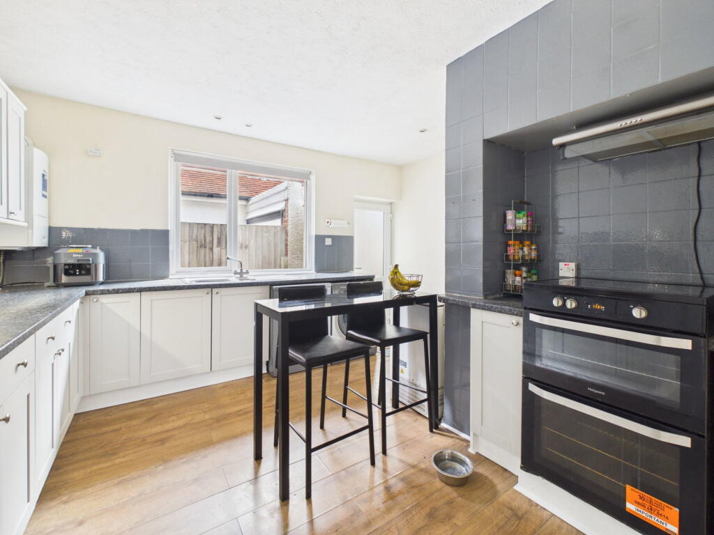 House in Worthing, West Sussex - View 3