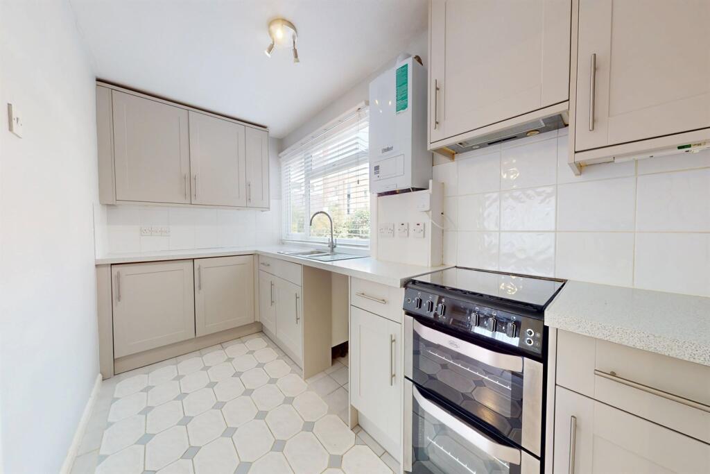 Apartment in London - View 4