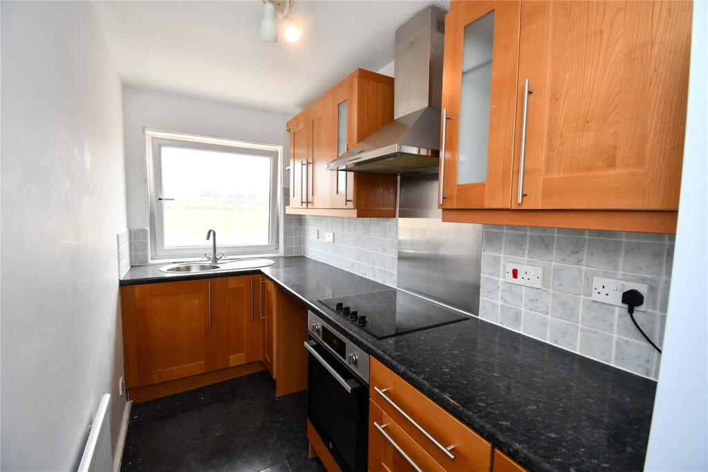 Apartment in Wirral, Liverpool City Region - View 3
