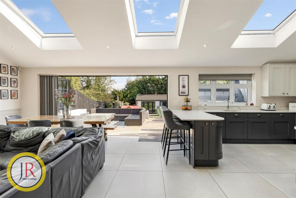 Kingsmead, Cuffley photo 3