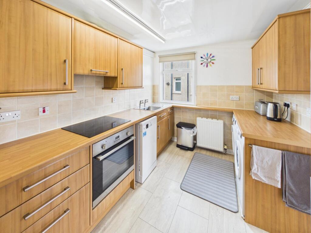 House in Cumnock, East Ayrshire - More