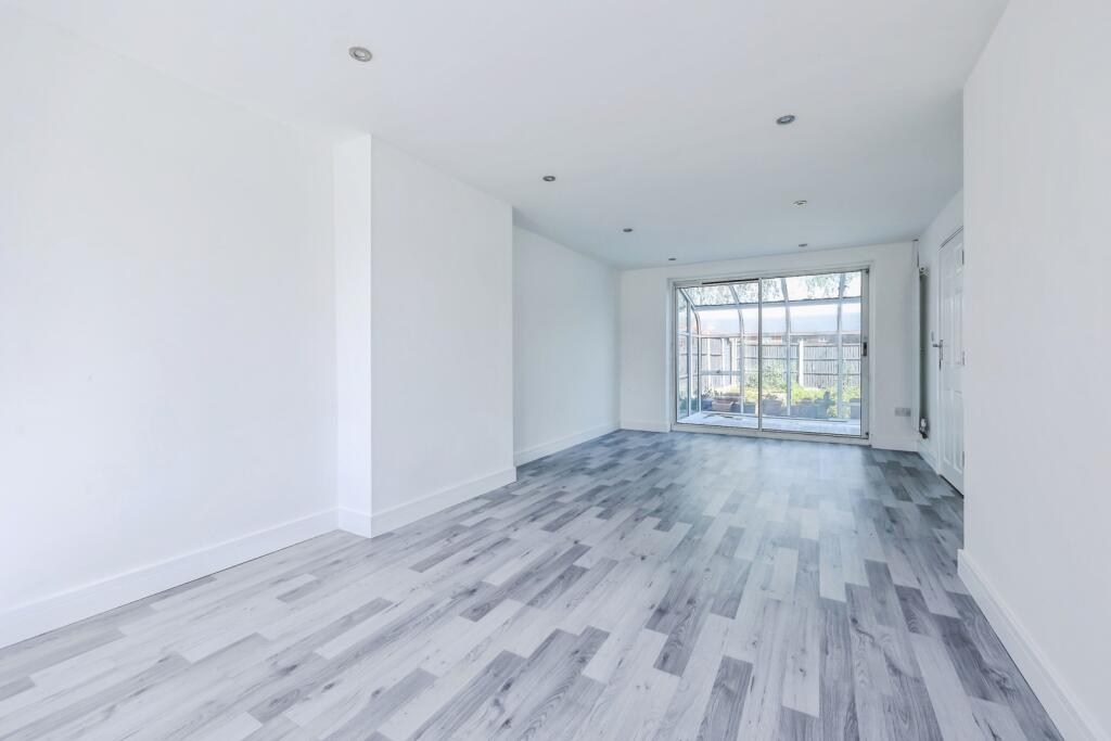 Midhurst Way, Clifton, Nottingham, NG11 - View 4