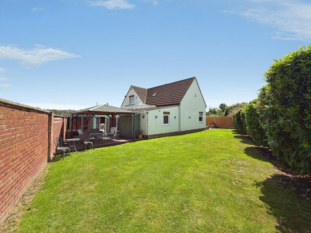 House in Westbury, Leigh Park - View 2