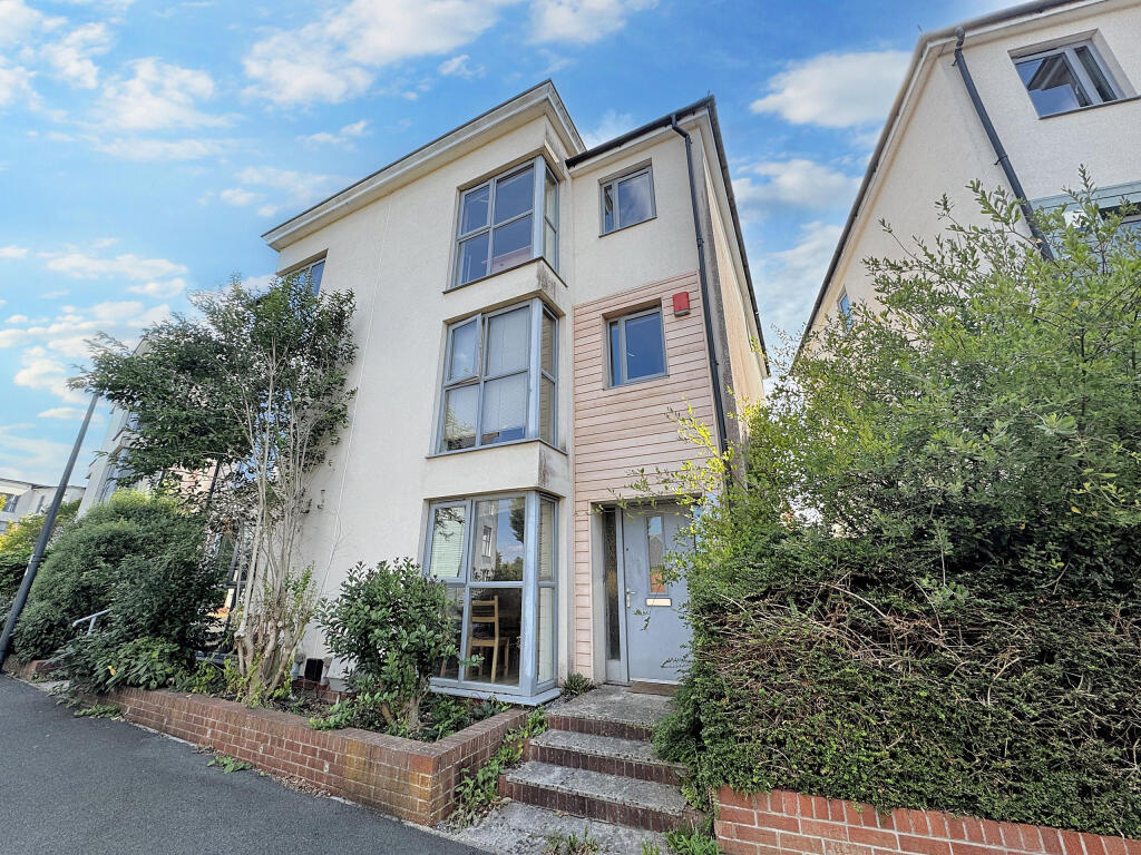 Main image of property: Long Down Avenue, Bristol, Gloucestershire, BS16 1FT, GB
