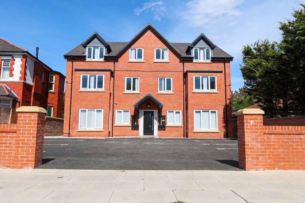 Apartment in Preston - View 5
