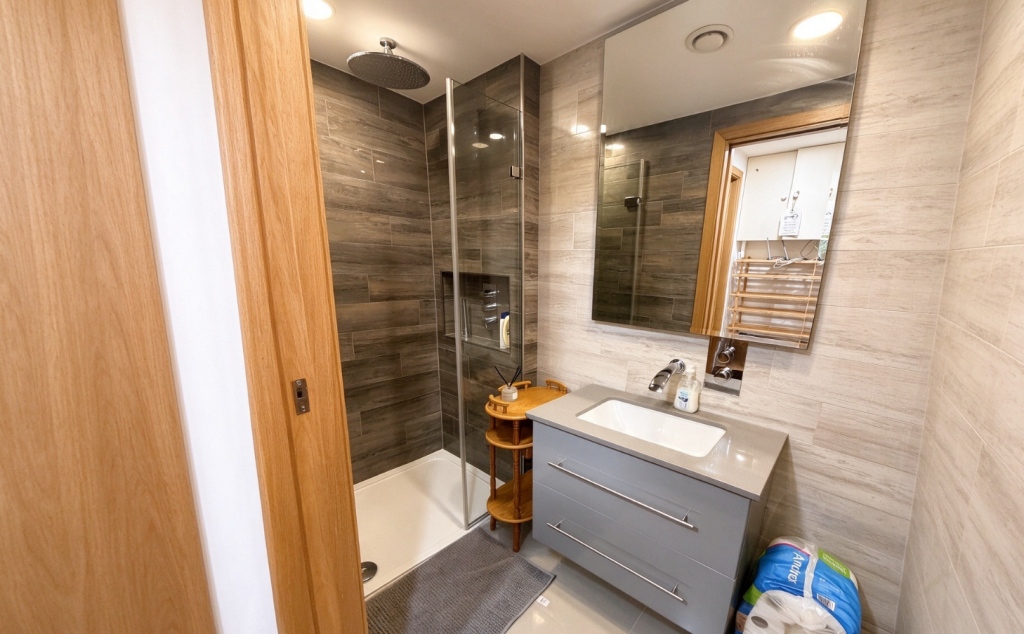 Apartment in London, Paddington - More