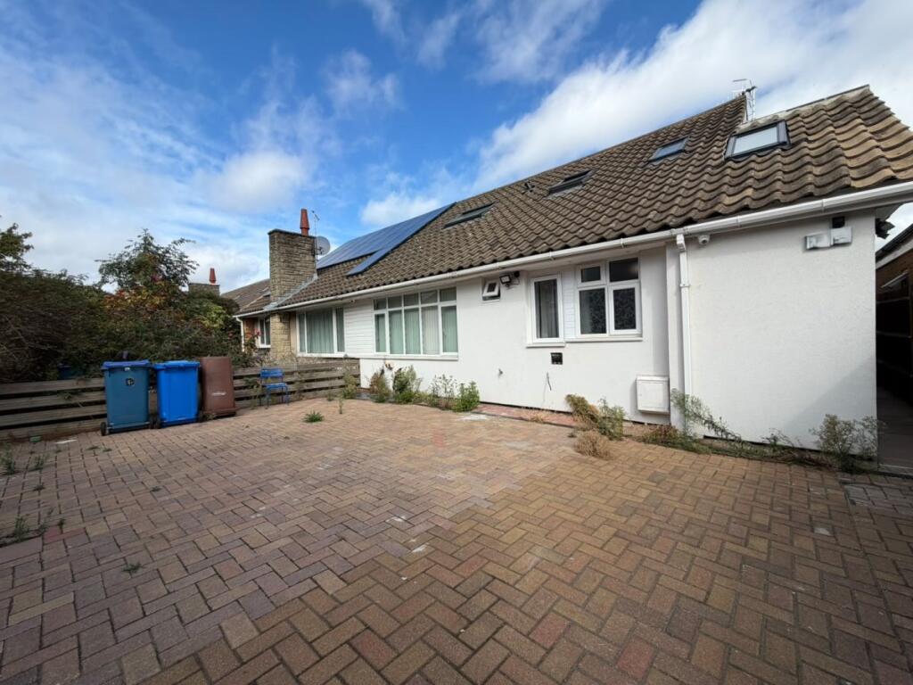 House in Harrow - More