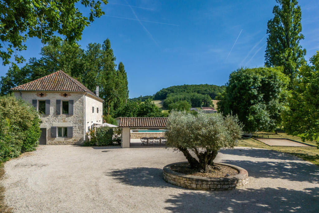 Main image of property: Midi-Pyrénées, Lot, Castelnau-Montratier