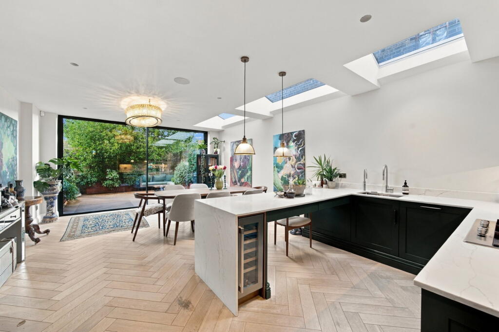 House in London - View 4