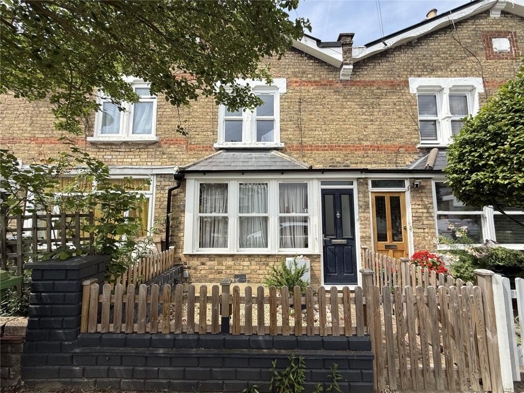 Main image of property: Queens Road, London, N11