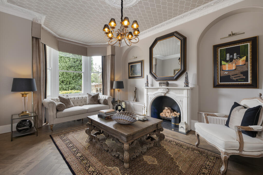 House in Twickenham - View 4