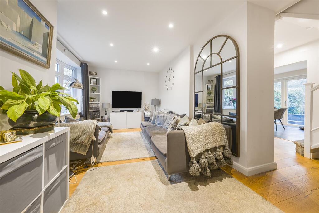 House in St Albans, St Stephen - View 5