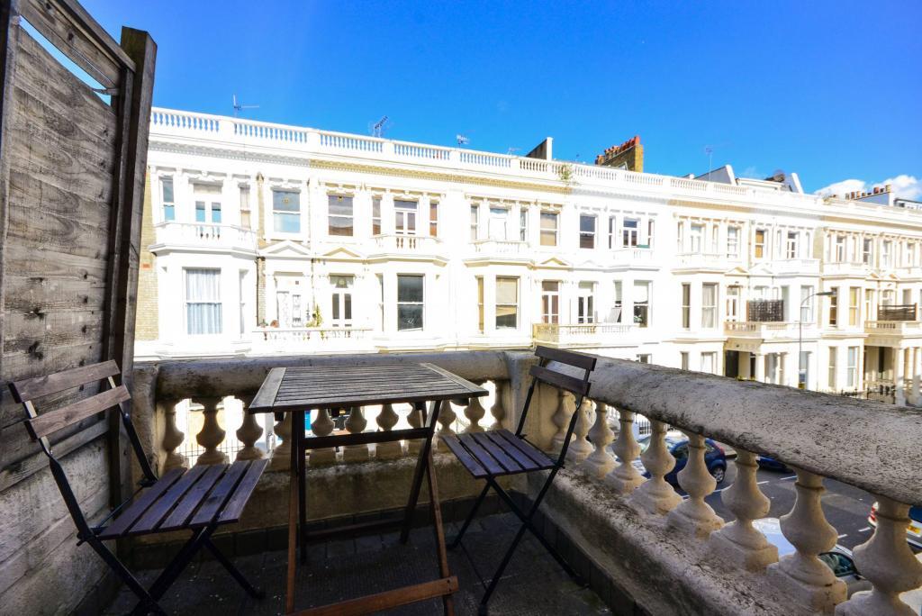 Apartment in London - View 5