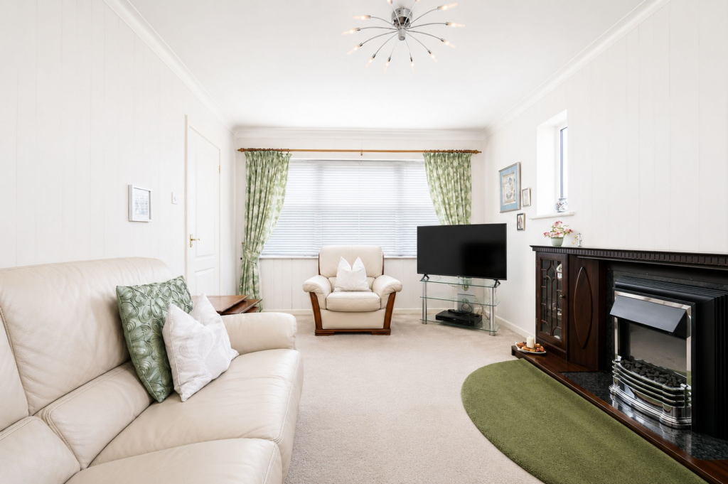 House in Sefton, Liverpool City Region - More